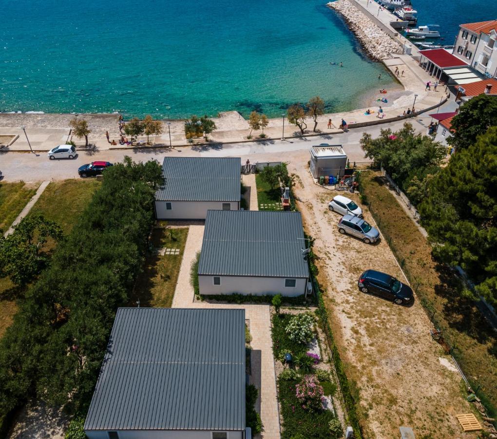 Rasin Mobile Homes Pakostane Luaran gambar