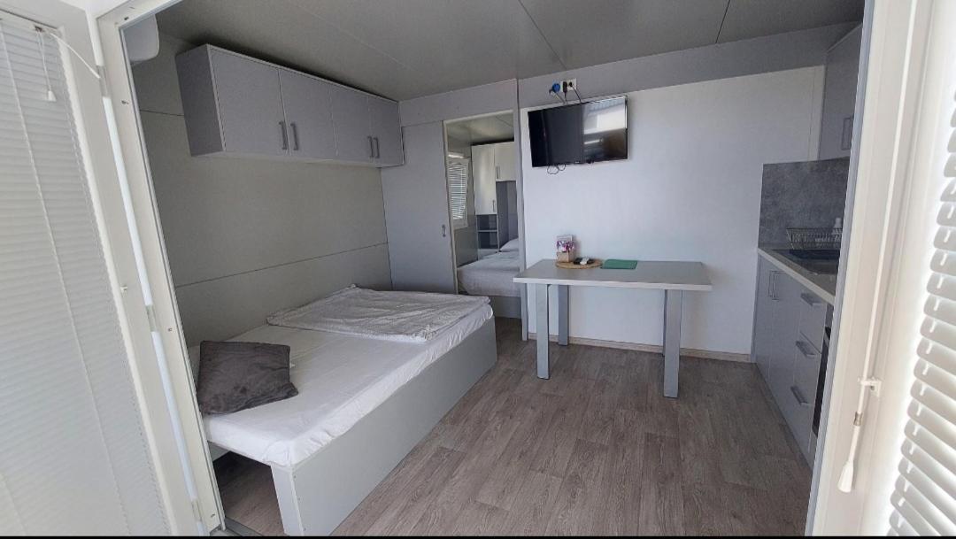 Rasin Mobile Homes Pakostane Luaran gambar